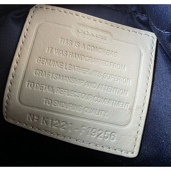 Coach Taylor Signature White Leather Baby Diaper Bag Tote Authentic - Picture 5 of 5